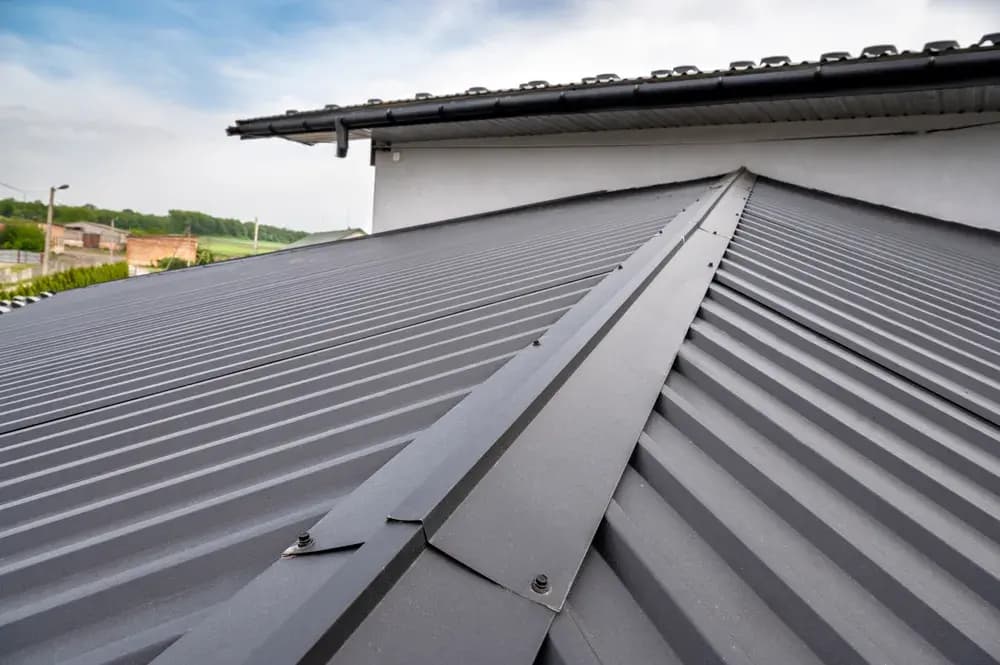 Metal Roofing In Texas: Cost, Lifespan, Pros, And Tradeoffs